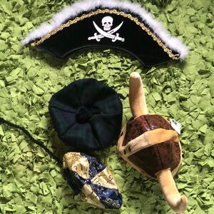 4 costumes hats/pirate adult/Viking adult/Scot Tam large child/Chinese hat child